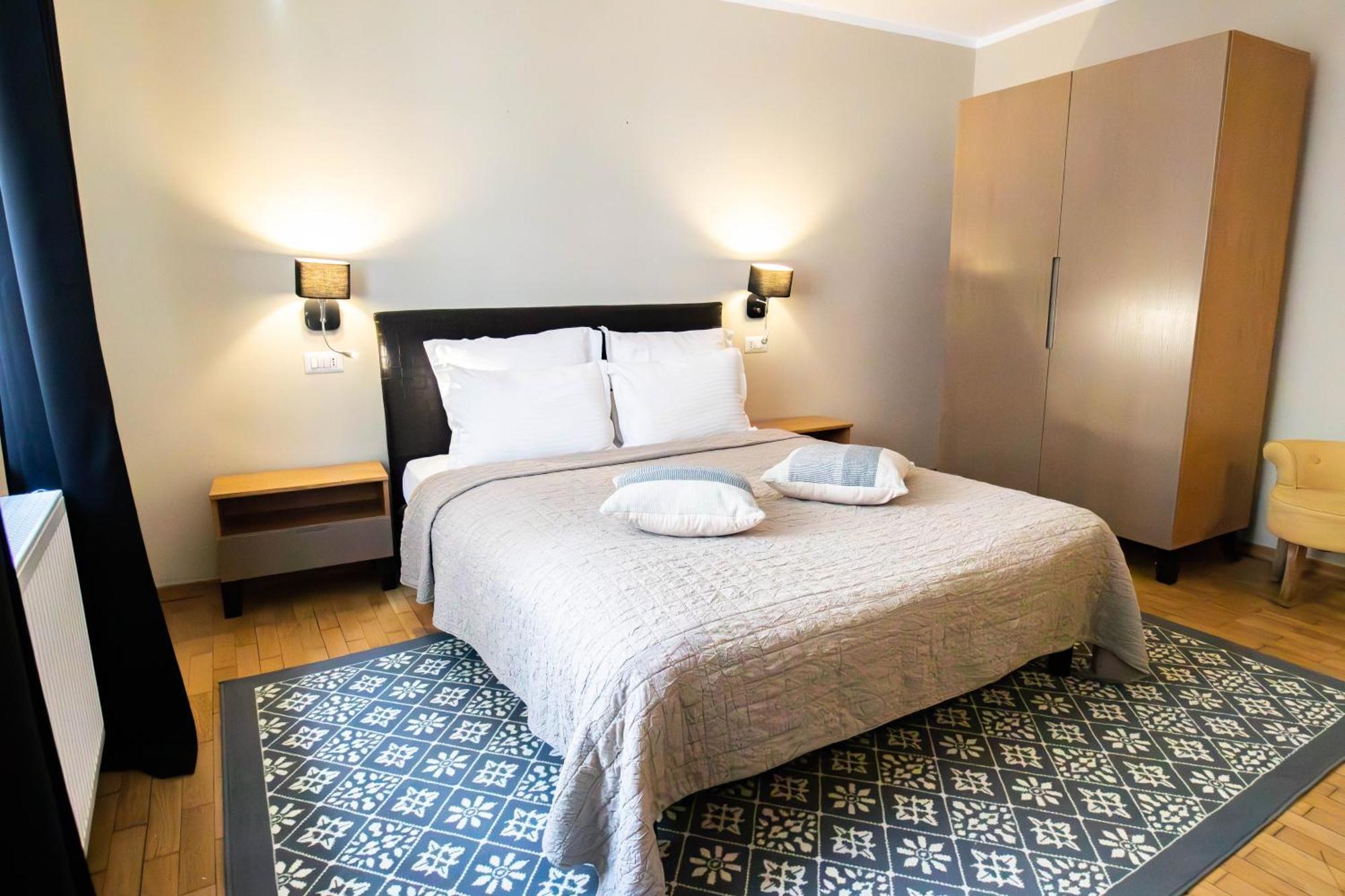 Hotel Ottimo Брашов Экстерьер фото